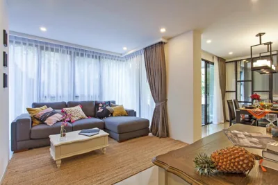 Apartamento de dos dormitorios con balcón y terraza — Palmyrah Surin Apartments by Beringela